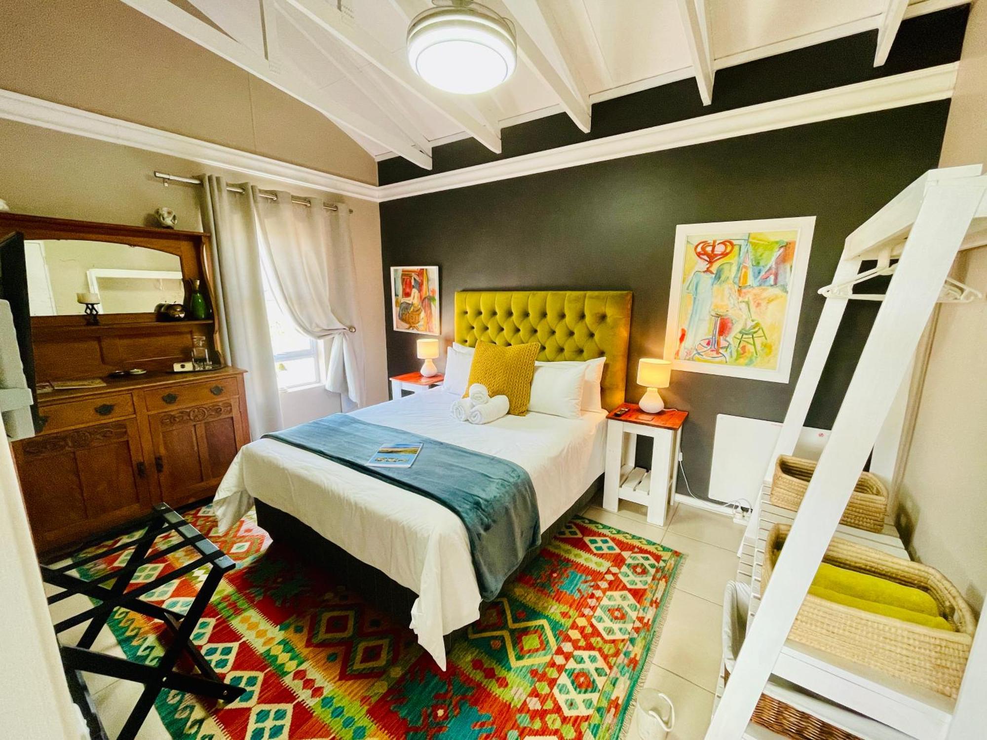 Calm Waters Guesthouse เพลตเตนเบิร์กเบย์ ภายนอก รูปภาพ