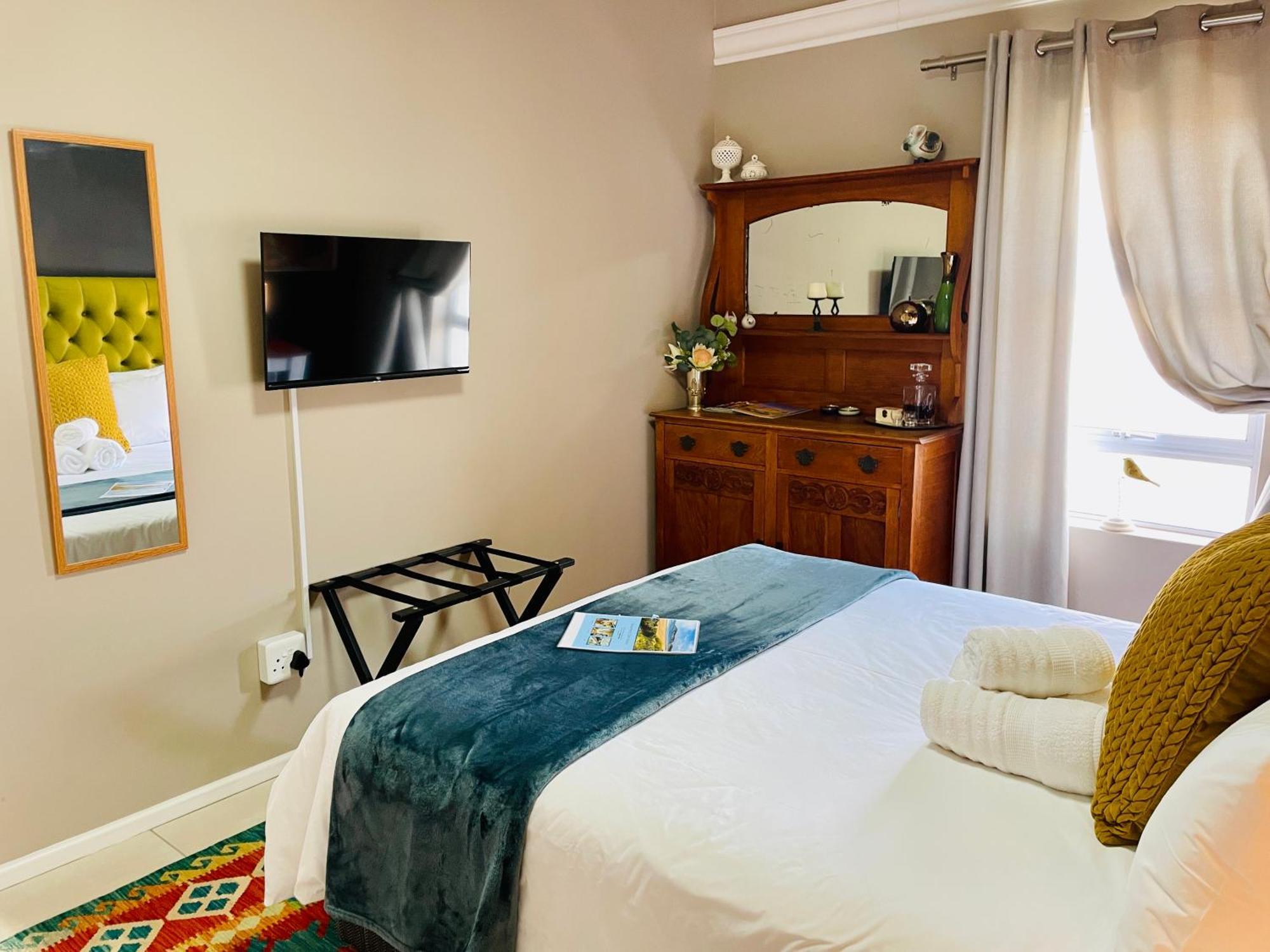 Calm Waters Guesthouse เพลตเตนเบิร์กเบย์ ห้อง รูปภาพ